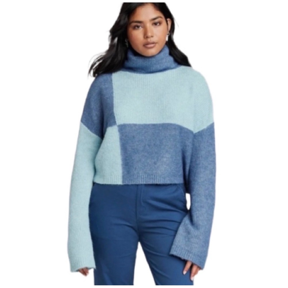 Wild Fable Blue Colorblock Turtleneck Sweater Cropped Knit Size L NWT